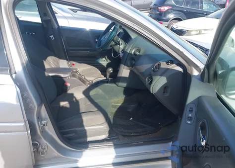 2005 Pontiac Grand Prix z USA, uszkodzony, nr VIN 2G2WP522451253209